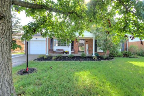 <b>7998 Ayers Rd, Cincinnati, OH 45255</b> is currently not <b>for sale</b>. . Homes for sale 45255